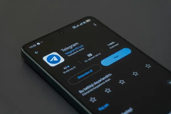 VIDIO Blur Chat Messages Automatically Use Case 1